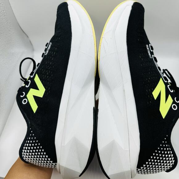 New Balance FuelCell SuperComp Trainer V3 Running Gym Shoes - Men 8/Women 9.5 - Picture 7 of 8